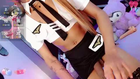 alahia_daboin online show from July 30, 4:02 am