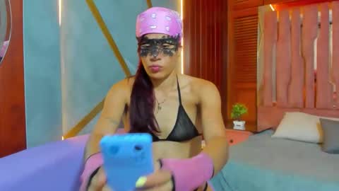 AlahiaEvanss online show from June 5, 3:24 am
