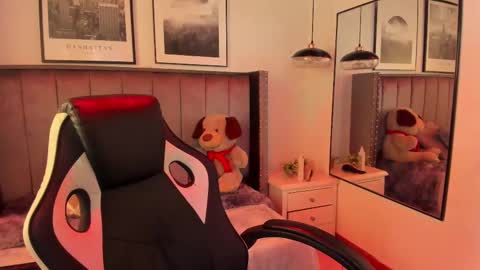 Alaia Carter online show from September 20, 5:32 am