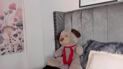 Alaia Carter online show from February 27, 5:00 am