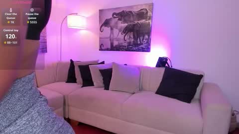 Alaia online show from October 17, 7:51 pm