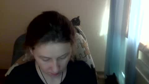 Anna online show from April 7, 10:39 am