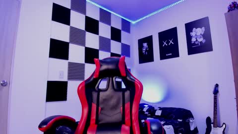 Alan Boy online show from October 20, 2:44 pm