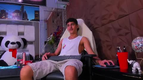 alan_del_reyx2 online show from January 21, 9:57 pm