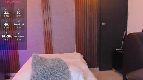 Alana online show from November 2, 5:51 am