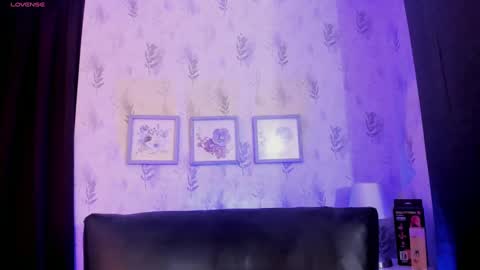 Snapshot of alana_madison10 chatting on October 9, 8:25 pm alana madison online show from October 9, 8:25 pm