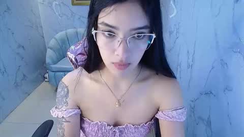 Alana online show from October 21, 1:38 pm