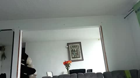 isabella online show from March 3, 4:47 pm