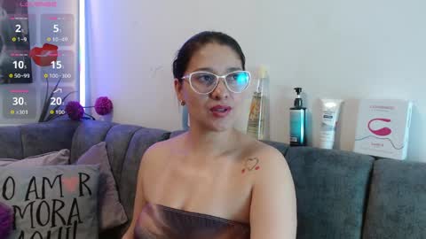 Alana  online show from March 31, 8:31 pm