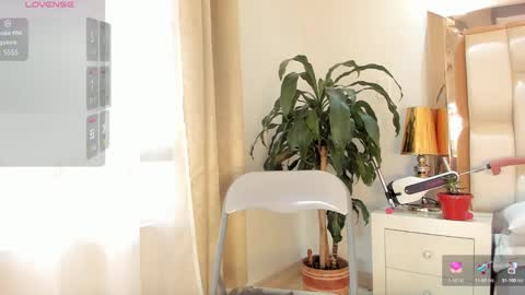       online show from March 4, 3:37 pm