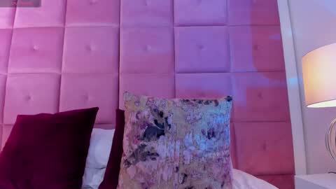 Snapshot of alanah_connors chatting on October 19, 5:06 pm alanah_connors online show from October 19, 5:06 pm