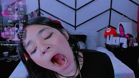 Alana online show from November 15, 9:05 pm