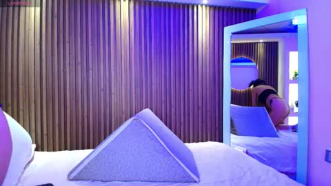 Sasha online show from September 12, 3:30 am