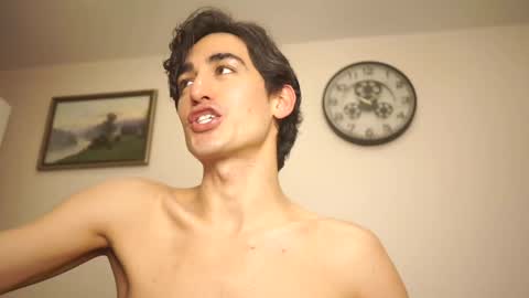 idenavarre online show from February 4, 9:52 pm