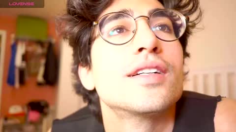 idenavarre online show from September 14, 8:32 pm