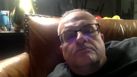 Snapshot of alankrieski1174 chatting on October 23, 3:41 am alankrieski1174 online show from October 23, 3:41 am