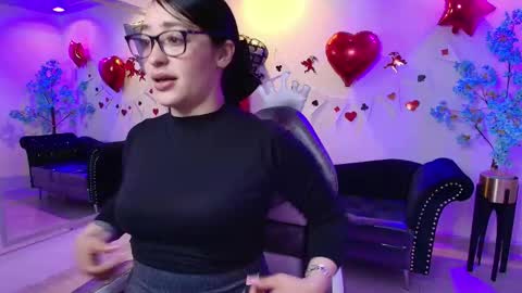 Alanna  online show from February 12, 3:32 am