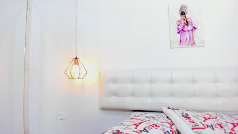 alanna_miaw online show from April 15, 3:59 pm