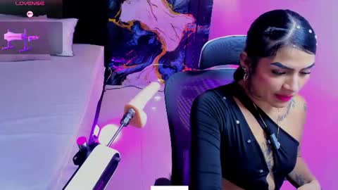 Alana online show from June 19, 7:53 pm