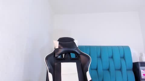 alannaughty_ online show from March 7, 8:55 pm