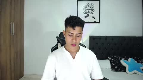 alannaughty_ online show from October 29, 3:19 am