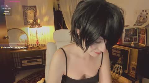 Snapshot of alaskagrace chatting on February 13, 2:56 am Alaska Grace online show from February 13, 2:56 am