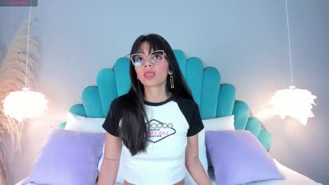 Alassia Hocthner online show from November 18, 11:46 am