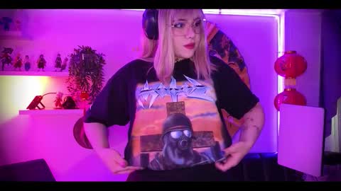 albaandthayron online show from March 7, 12:05 pm