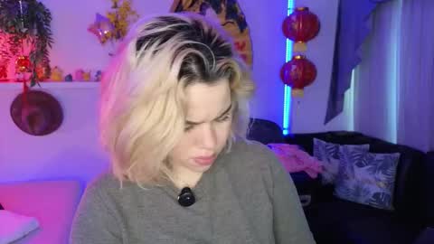 albaandthayron online show from March 21, 12:10 pm