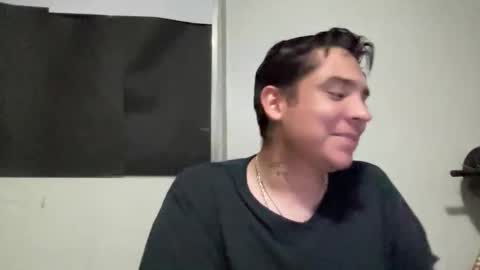 alber753713 online show from May 27, 1:57 am