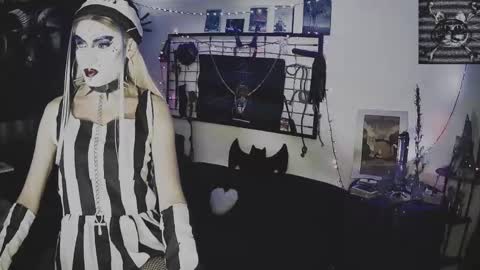 Mistic witch online show from October 15, 9:37 pm