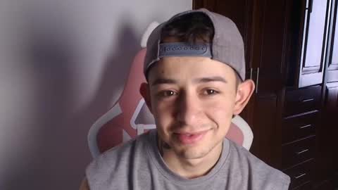 ALEC ANDREWS online show from October 9, 7:52 pm