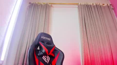 Aleja Hill online show from November 28, 3:47 am