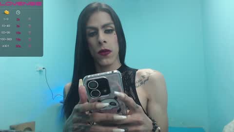 aleja online show from January 19, 11:32 pm