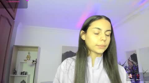 Alejandra online show from March 12, 11:20 am