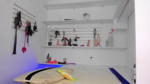 Alejandra online show from September 18, 5:28 pm