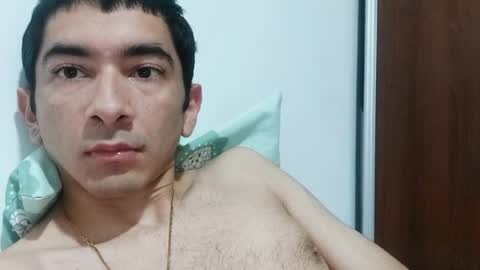 alejandro394314 online show from June 22, 9:22 pm
