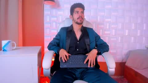 Alejo  online show from February 26, 9:09 pm