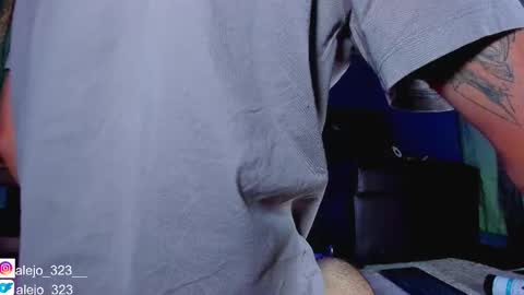 alejo_323__ online show from March 3, 4:25 am