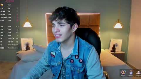 ALejoo Saenz online show from October 7, 3:02 am