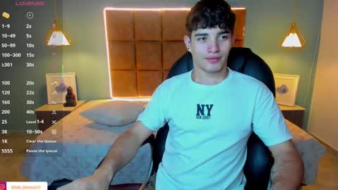 ALejoo Saenz online show from September 19, 8:23 pm