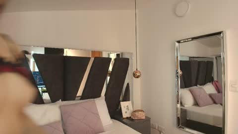 aleka_williams_ online show from November 11, 11:40 pm