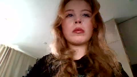aleksa angel online show from June 15, 9:12 am