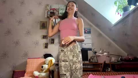 Alene online show from December 18, 9:59 am