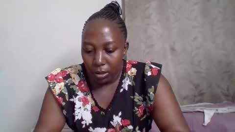 Noreen Kennth and Emilly online show from October 5, 2:57 pm