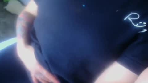 QUEEN OFF MILk  IM BACK  15 NOV online show from September 30, 12:43 am