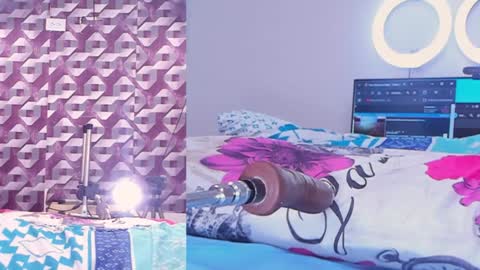 aleska_james online show from December 26, 11:32 am