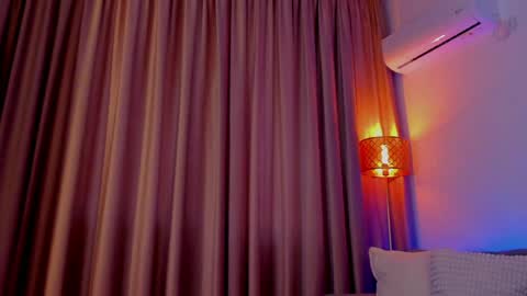 AlessandraCrystal online show from April 7, 3:47 pm