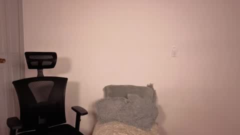 Alessandra Leblanc online show from July 21, 10:45 pm