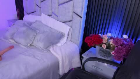 Alessia online show from May 24, 6:42 am